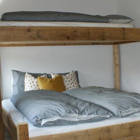 Bed and Breakfast L'hôtât di loup Courtedoux Esterno foto