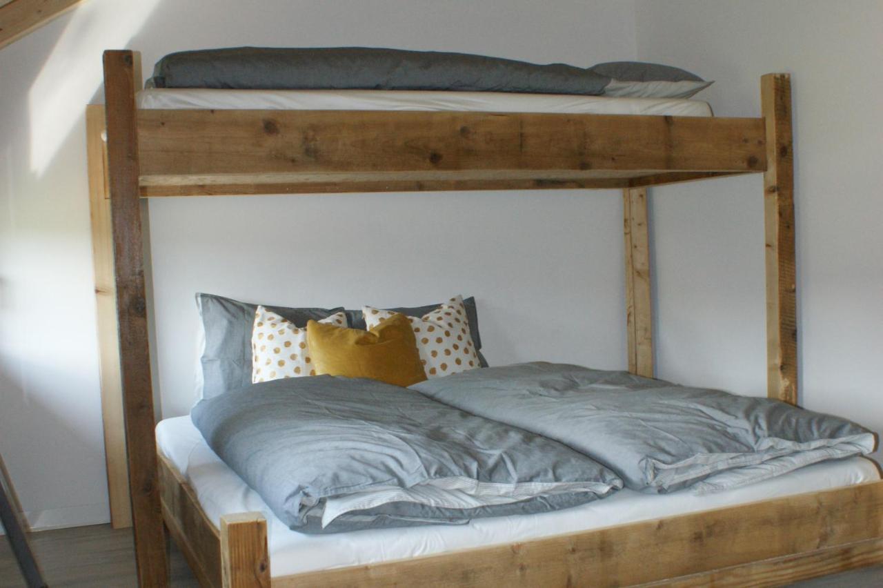 Bed and Breakfast L'hôtât di loup Courtedoux Esterno foto
